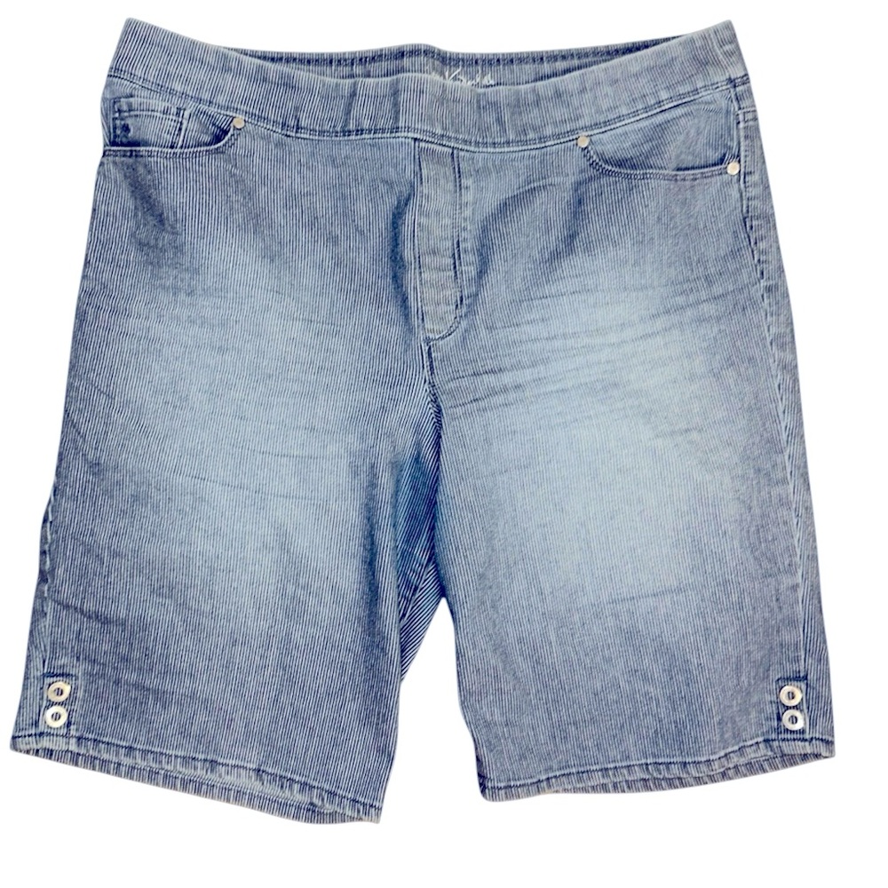 Womens Gloria Vanderbilt Avery Pull-On Bermuda Shorts 16 Stripe Blue Jean